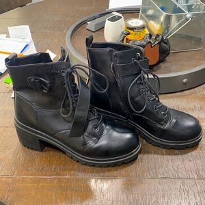 Women’s 10 boots with heel